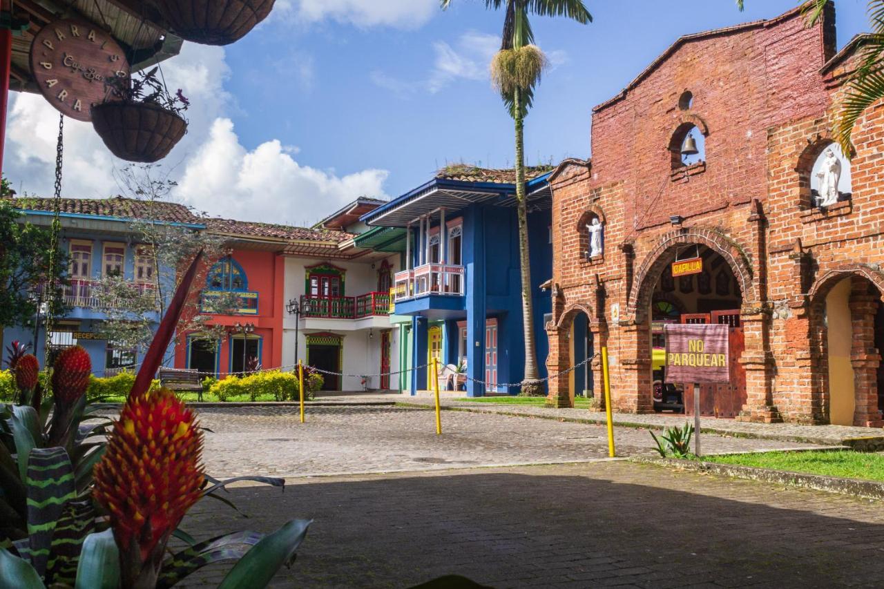 El Eden Country Hotel Y Club Residencial Circasia Buitenkant foto